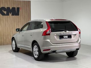 VOLVO XC60 2.0 D4 Momentum Auto