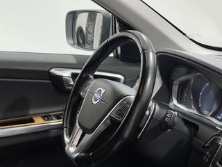 VOLVO XC60 2.0 D4 Momentum Auto