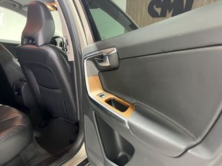 VOLVO XC60 2.0 D4 Momentum Auto