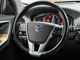 VOLVO XC60 2.0 D4 Momentum Auto