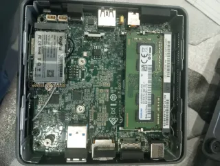 Intel NUC BXNUC10I3FNKN2