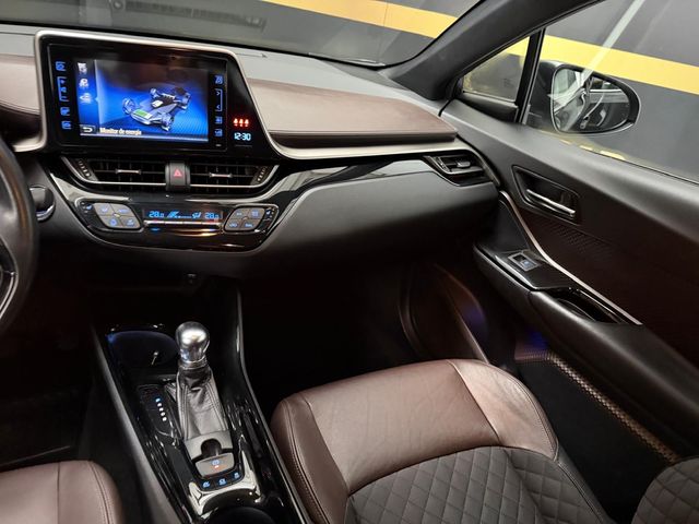 TOYOTA C-HR 1.8 125H Dynamic Plus
