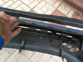 Paragolpes Volkswagen Original en su caja