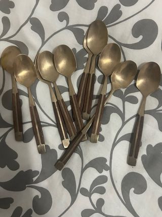 Cubertería Bronce y Madera 70 Piezas