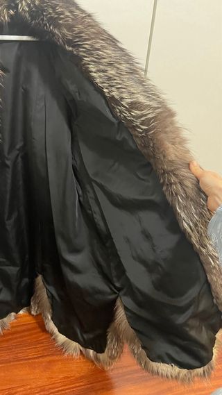 Abrigo de piel zorro plateado