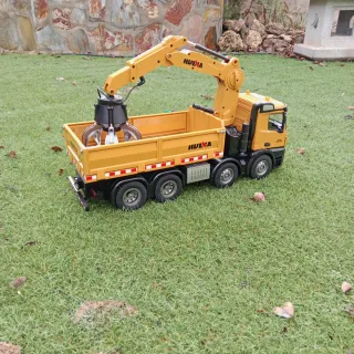 Camión Grúa Amarillo Juguete