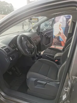 Volkswagen Touran 2012