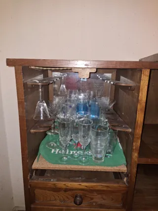 Mueble bar madera macizo