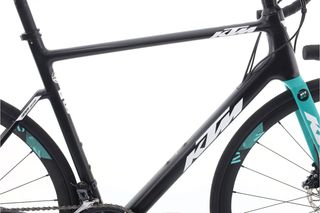 KTM Revelator Alto Team (carretera) t.56 Reacondicionada