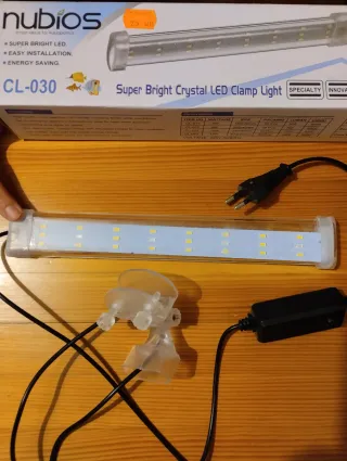 Luz LED Nubios CL-030 para acuario