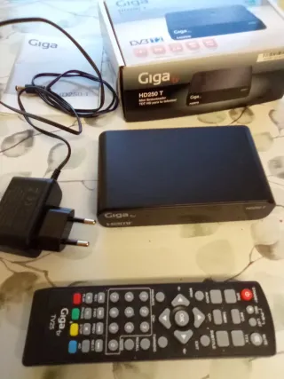Receptor TDT Giga tv HD250 T