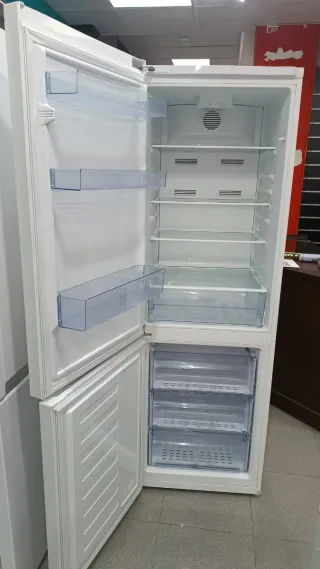 Nevera Beko Blanca