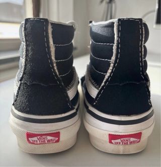 Botas Vans SK8-Hi Negras y Blancas
