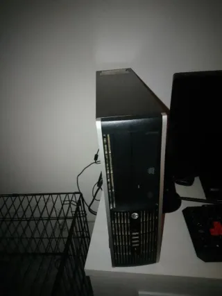 Ordenador seminuevo poco uso negociable