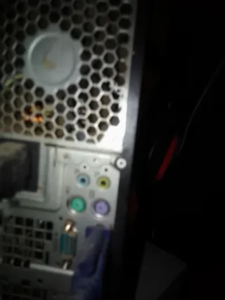 Ordenador seminuevo poco uso negociable