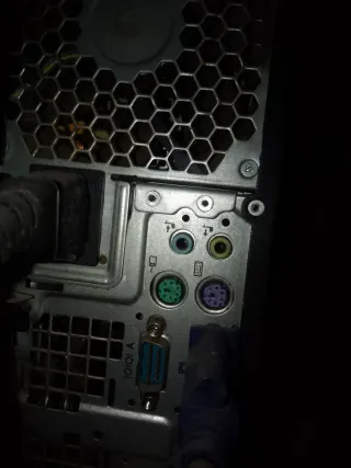 Ordenador seminuevo poco uso negociable