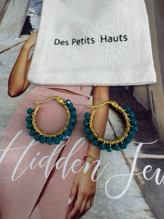 Pendientes Des Petits Hauts dorados y turquesa