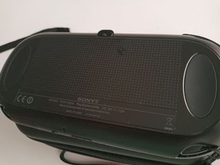 PS Vita OLED Negra PCH 1004 perfecto estado 9/10