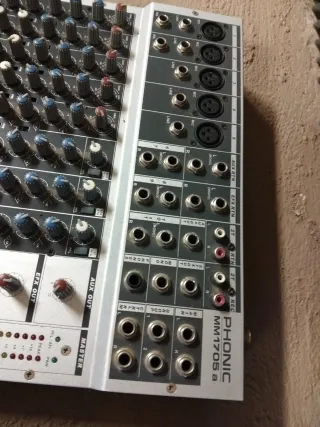 Mixer audio Behringer MX 602A e Phonic