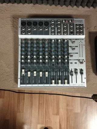 Mixer audio Behringer MX 602A e Phonic