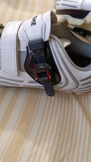 Zapatillas Ciclismo Extreme Blancas talla 43.