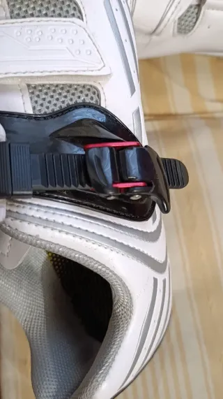 Zapatillas Ciclismo Extreme Blancas talla 43.