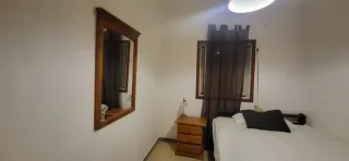 Se alquila habitación a 1 persona latinoamericana