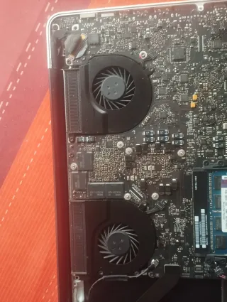 Portátil Apple MacBook Pro 15