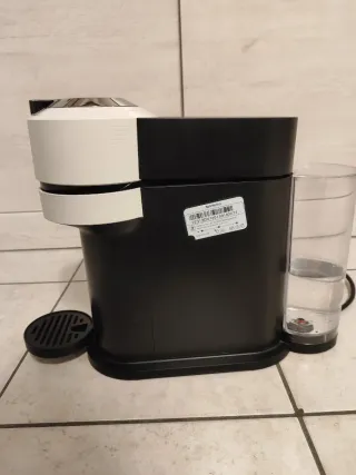 Macchina caffè Nespresso Vertuo Next Bianca