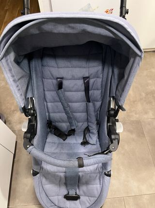 Carrito de bebé gris marca Nurse modelo Town