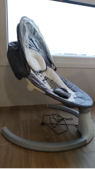 Mecedora eléctrica para bebé