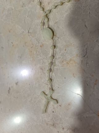 Rosario antiguo fosforescente