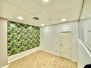 Oficina en alquiler en Los Remedios en Sevilla