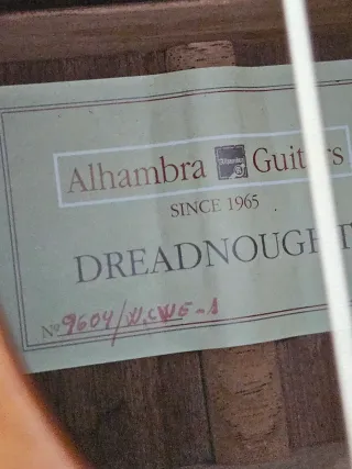 Guitarra Electroacústica Alhambra