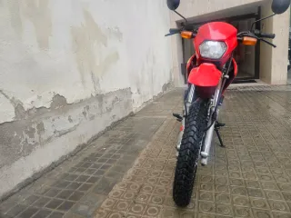 Honda XR 125 Roja y Negra