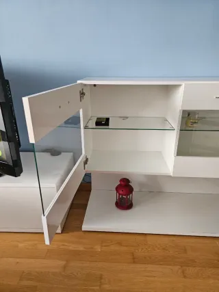 Mobile TV e Ausiliare Bianco