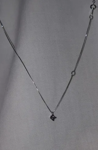 Colgante diamante solitario en oro blanco 18k