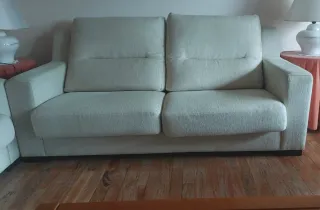 Sofá biplaza y sofá individual beige