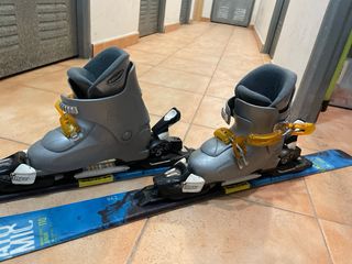 Attrezzatura sci per bambini Atomic 110cm scarponi bastoni casco