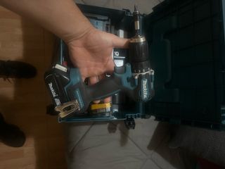 Taladro Makita 18V + 2 Baterías 2Ah