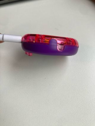 Tamagotchi Uni Morado