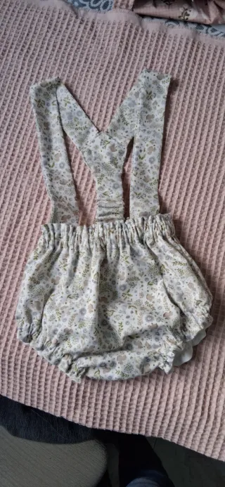 Braguitas con tirantes