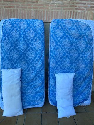 Dos colchones 90cm (precio por los 2)