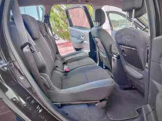 Renault Grand Scenic 2010