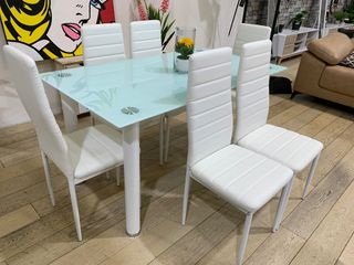 Comedor DT-34 Mesa Cristal y Sillas Blancas