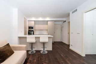 Piso en alquiler en Almagro en Madrid