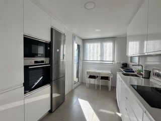 Piso en alquiler en Colores - Entreparques en Sevilla