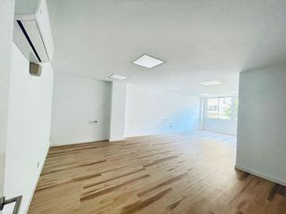 Oficina en venta en La Maternitat i Sant Ramon en Barcelona
