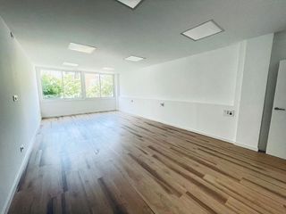 Oficina en venta en La Maternitat i Sant Ramon en Barcelona