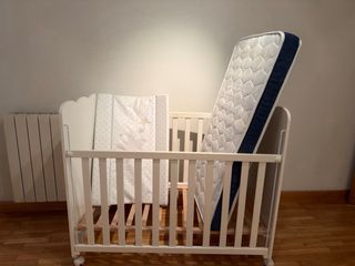 Cuna bebé Little Star casi nueva